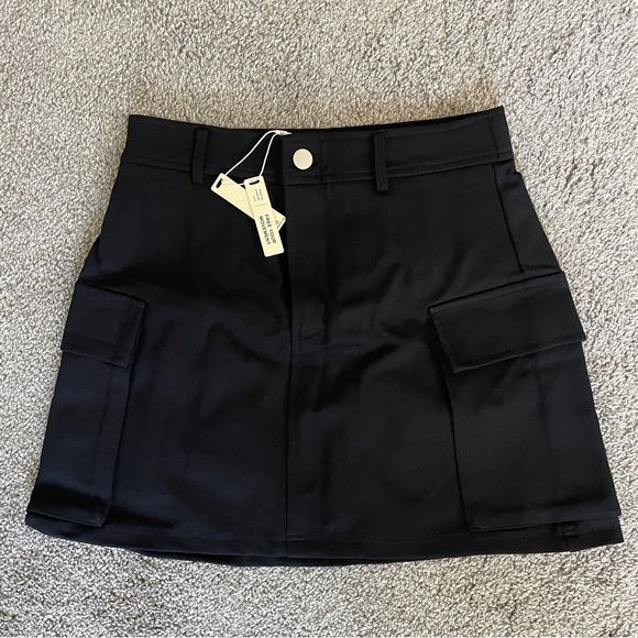 NWT OGL Move Thick Ponte Black Cargo Mini Skirt - Picture 2 of 5